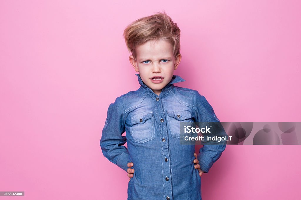 Porträt von wütend schöne kleine Jungen - Lizenzfrei Aggression Stock-Foto