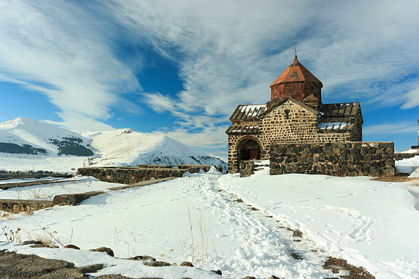 sevanavank 修道院冬 - armenian ethnicity ストックフォトと画像