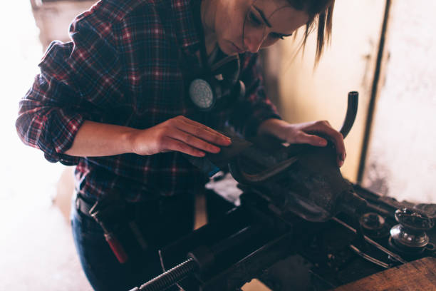 istock Mechanic girl 509421540