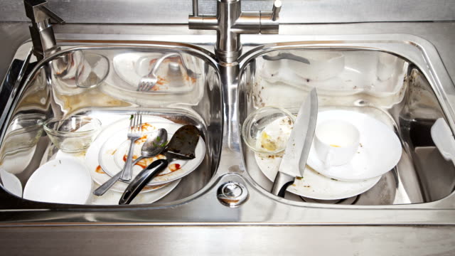 Dirty dishes time-lapse