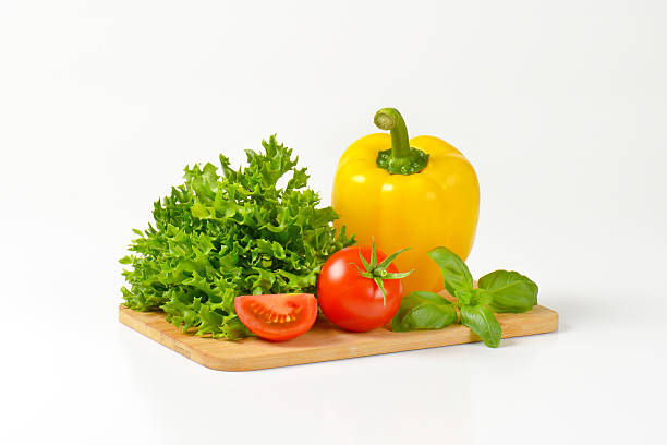 assortiment de légumes frais - lollo bionda lettuce photos et images de collection