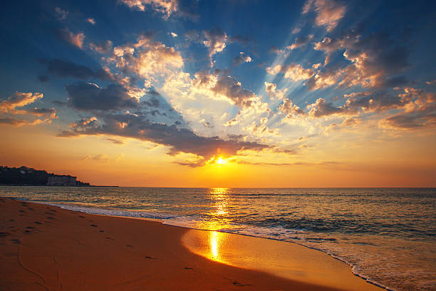 istock Beautiful cloudscape over the sea, sunbeam 509447753