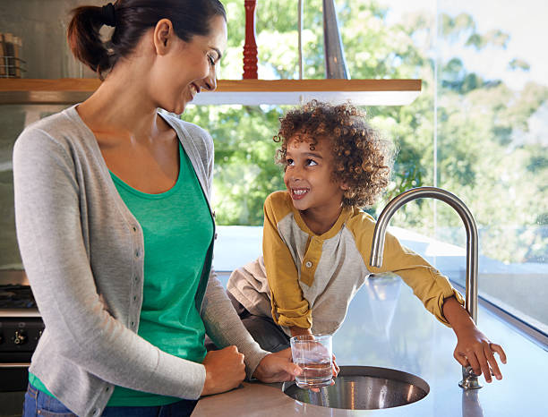 istock Tapping in to good habits 509463973