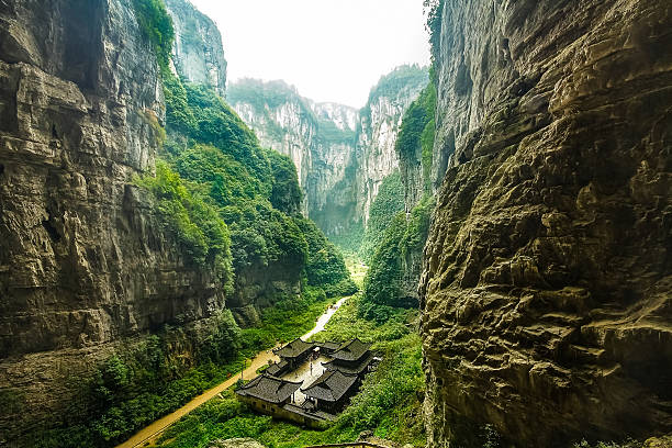 parque nacional wulong, chongqing, china - formación karst fotografías e imágenes de stock