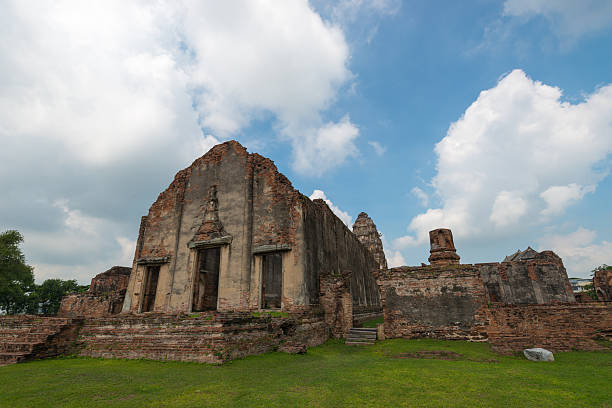 istock Wat Phra Sri Rattana Mahathat 509513283