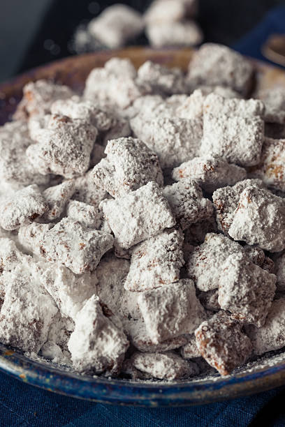 istock Homemade Powdered Sugar Puppy Chow 509532036