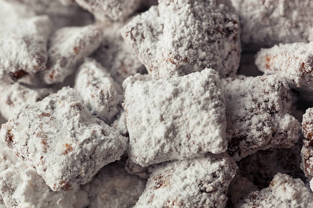 istock Homemade Powdered Sugar Puppy Chow 509532074