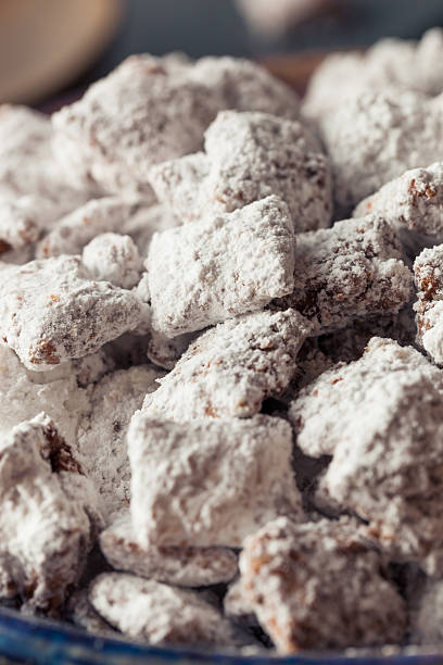 istock Homemade Powdered Sugar Puppy Chow 509532100