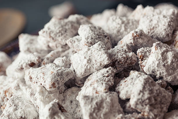 istock Homemade Powdered Sugar Puppy Chow 509532124