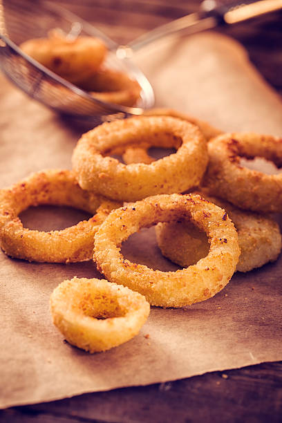 istock Delicious and Crispy Onion Rings 509543758