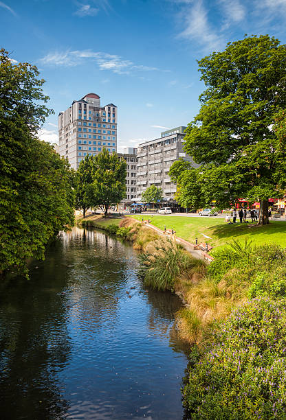 christchurch paisagem urbana com rio avon e torre clarendonjamaica.kgm - christchurch imagens e fotografias de stock