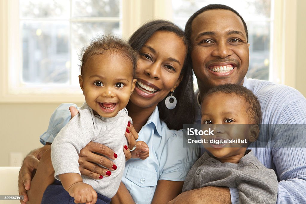 Afroamerikanische Familie - Lizenzfrei Familie Stock-Foto