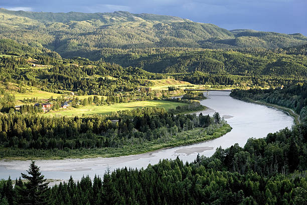 istock Landscape with River and valley in Norway 509624142