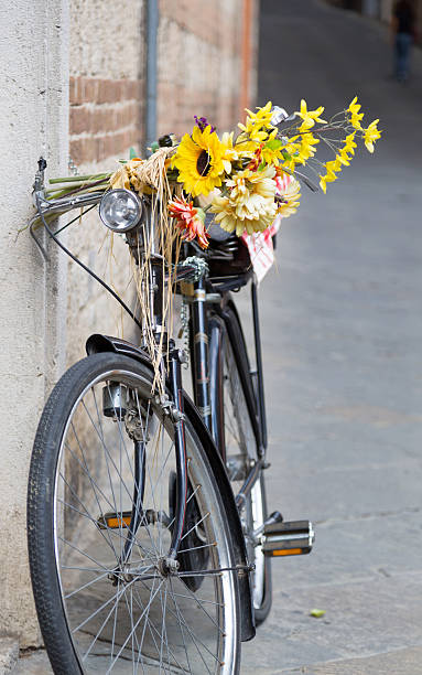 istock Bicycle leaning against the wall 509626473