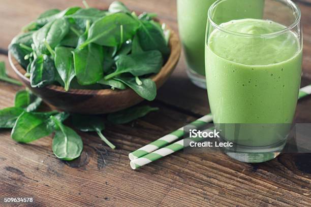 Spinach Smoothie Stock Photo - Download Image Now - Smoothie, Spinach, Green Color