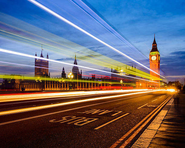 istock Traffic and the Palace 509635542
