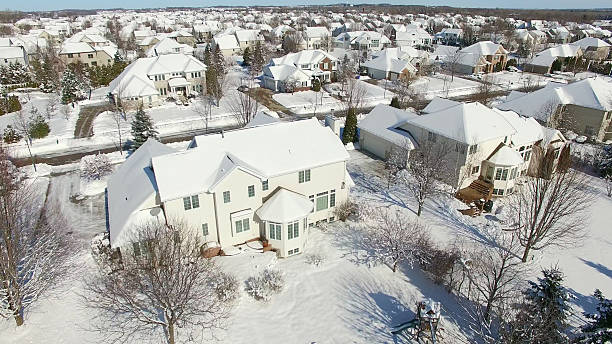 istock Beautiful Neighborhoods Under Deep Blizzard Snow 509639334