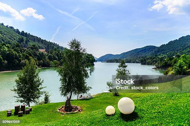 Sommerblick Stockfoto und mehr Bilder von Allgemein beschreibende Begriffe - Allgemein beschreibende Begriffe, Baum, Bildkomposition und Technik