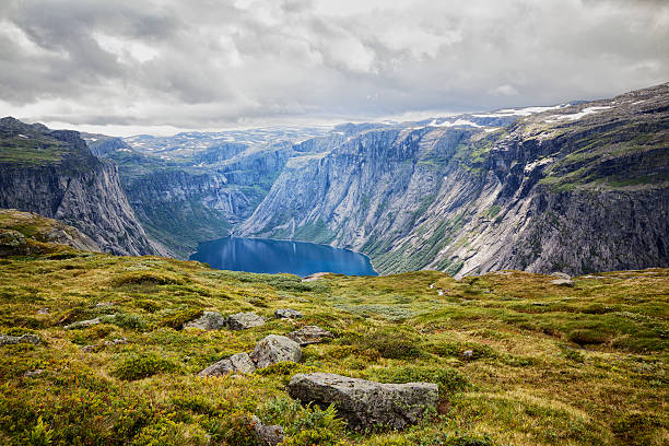 istock view on the lake from the road Trolltunga Ringedalsvatnet 509662668