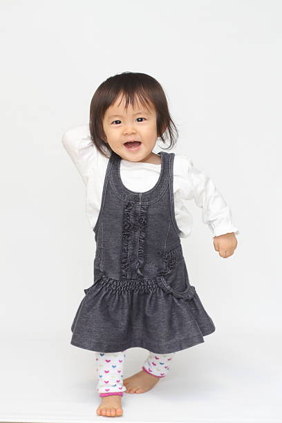istock Japanese toddling girl (1 year old) 509663558