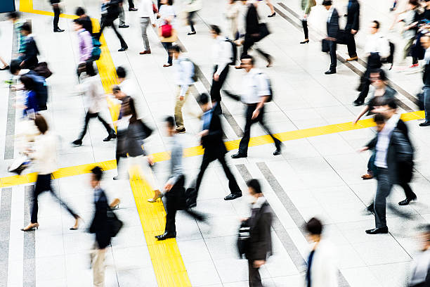 istock Bussiness people commuting to work in Tokyo 509674608