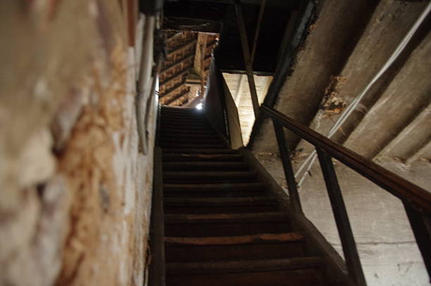 istock Staircase in an old farmhouse 509689624