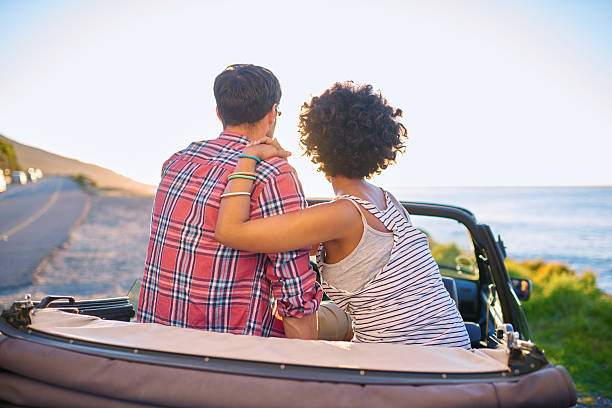 istock Young couple enjoying the views during roadtrip 509709402