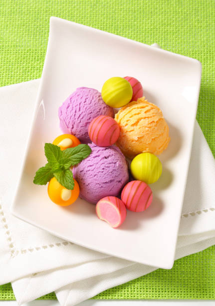istock Fruit-flavored ice cream and pralines 509713466