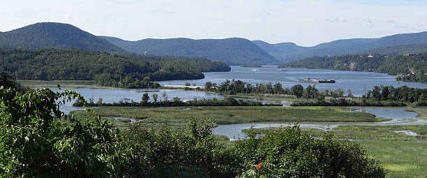 istock Panoramic view of the Hudson River Valley 509812068