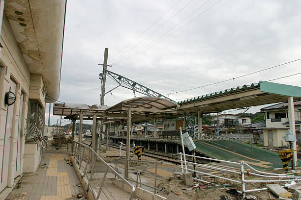 일본 지진 쓰나미 2011 nobiru 무시레프 파기는 관측소 - ishinomaki 뉴스 사진 이미지