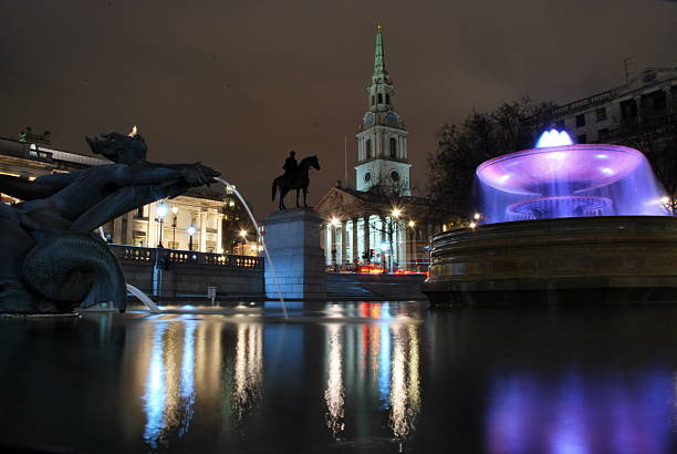 istock Pink lights in Trafalgar Square 509816278