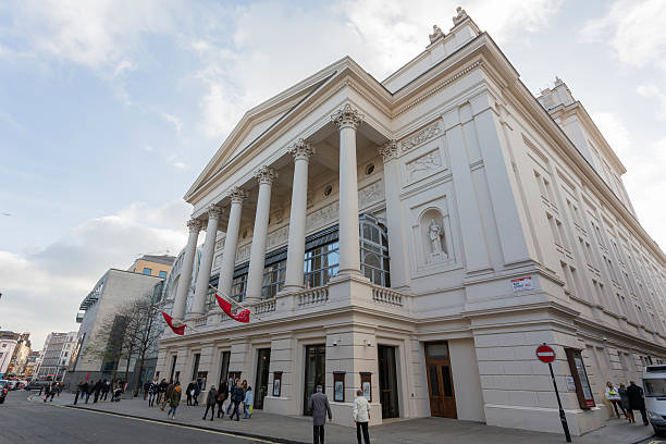 ロイヤルオペラハウスロンドン - royal opera house ストックフォトと画像