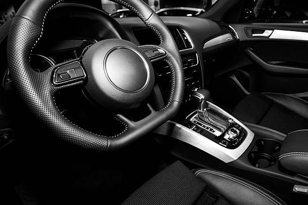 interior del vehículo - luxury car fotografías e imágenes de stock