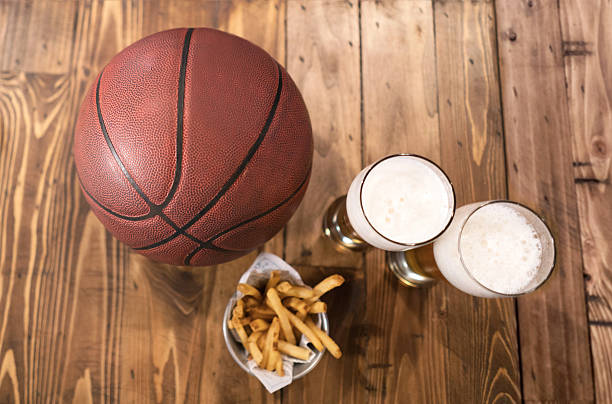istock Having drinks at a sports bar 509869930