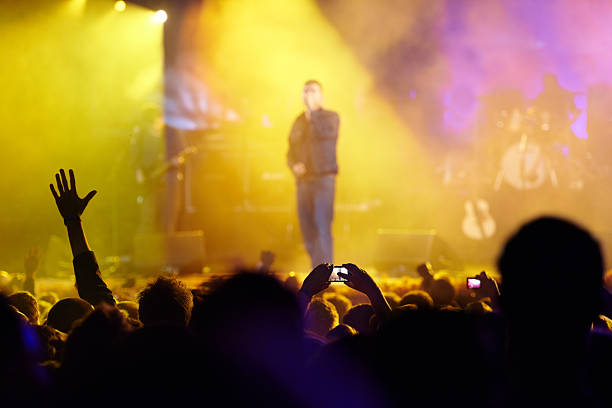 On Stage Back View Rapper 760+ Singer Rear View Stock Photos, Pictures & Royalty-Free Images - iStock