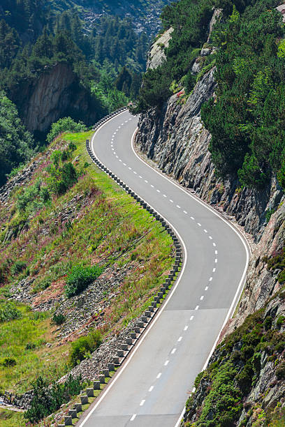 istock Road Turn in Mountains 509927286