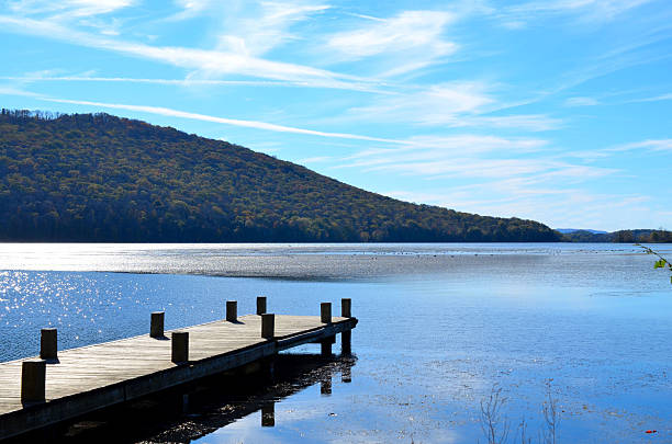 istock Wooden fishing or boating dock 509932312