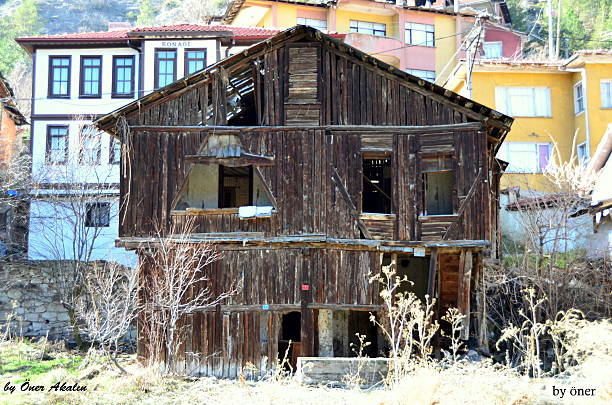 istock Historic Wooden Houses 509960877