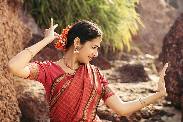 1,070 Kerala Traditional Dress Stock Photos, Pictures & Royalty-Free Images  - iStock