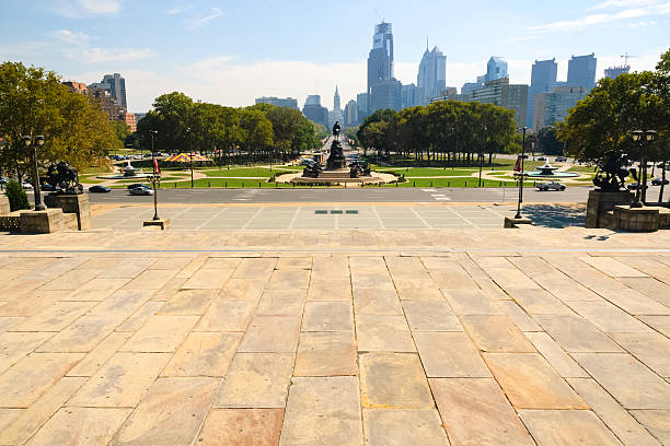 フィラデルフィアの街並み - benjamin franklin parkway ストックフォトと画像