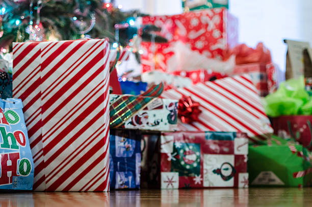 istock Wrapped presents on Christmas morning 510000850