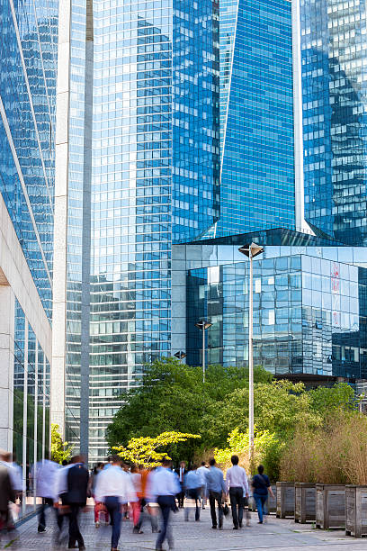 istock Business People in Financial District, La Defense, Paris 510011615