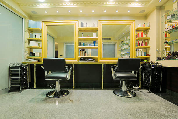 istock Interior of a beauty salon 510016340