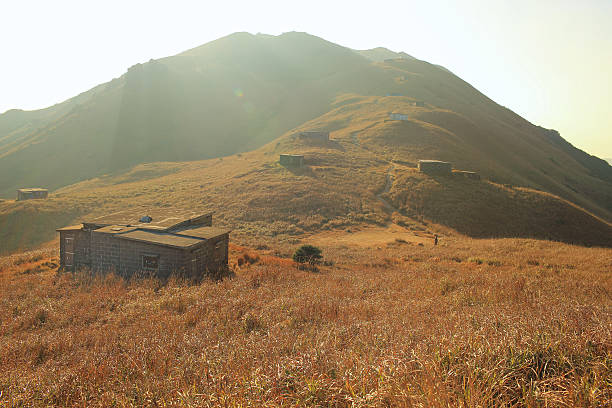 istock abandoned house with glassland peak 510042749