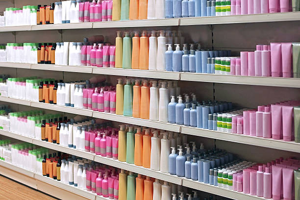 istock Toiletries retail shelves 510058962