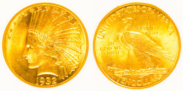 frente e atrás indiana na cabeça de moedas de ouro - coin scarcity gold north american tribal culture - fotografias e filmes do acervo