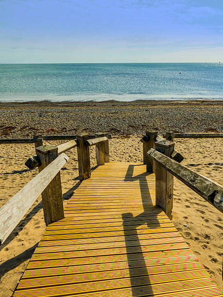 pwllheli - coastline pebble the lleyn peninsula wales imagens e fotografias de stock