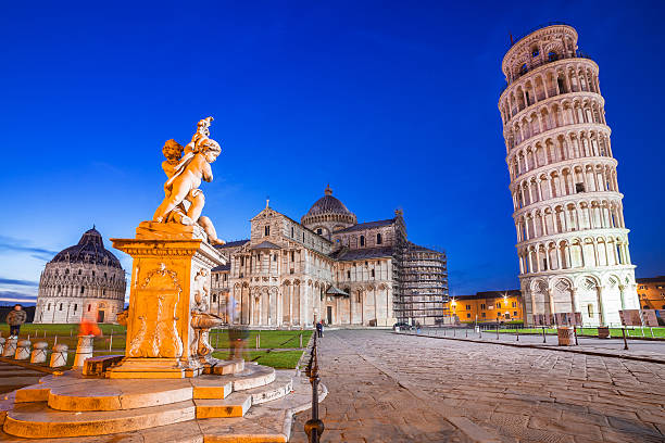 Leaning Tower of Pisa Pisa, Italy. Catherdral and the Leaning Tower of Pisa at Piazza dei Miracoli. pisa stock pictures, royalty-free photos & images