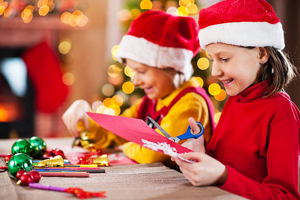istock Children making Christmas cards. 510102577