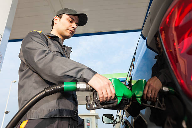 가스 관측소 - gasoline gas station labeling fuel and power generation 뉴스 사진 이미지